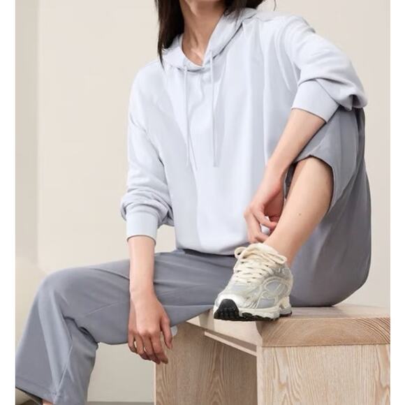 Athleta Seasoft Long Sleeve Bubble Hem Hoodie Snowflake Blue Large - Picture 1 of 4